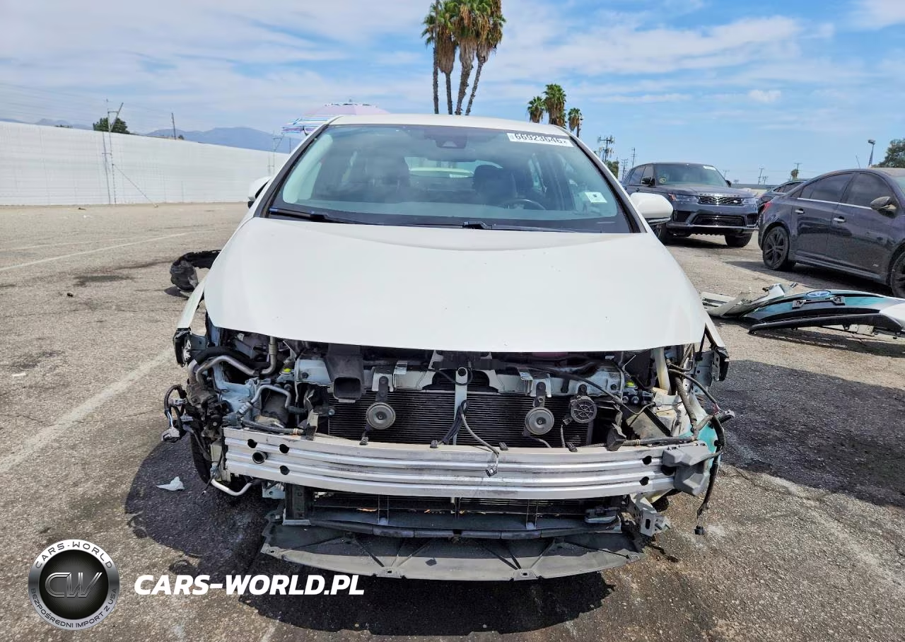 2019 Toyota Prius Prime Premium VIN:JTDKARFP9K3113168 - 5