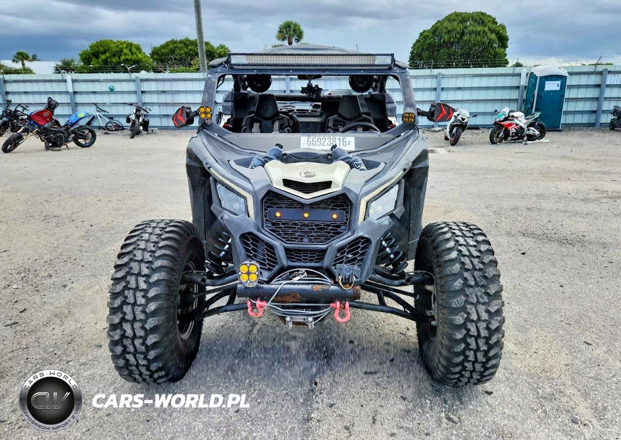 2019 Can-Am Maverick X3 Turbo VIN:3JBVGAY4XKK002786 - 9