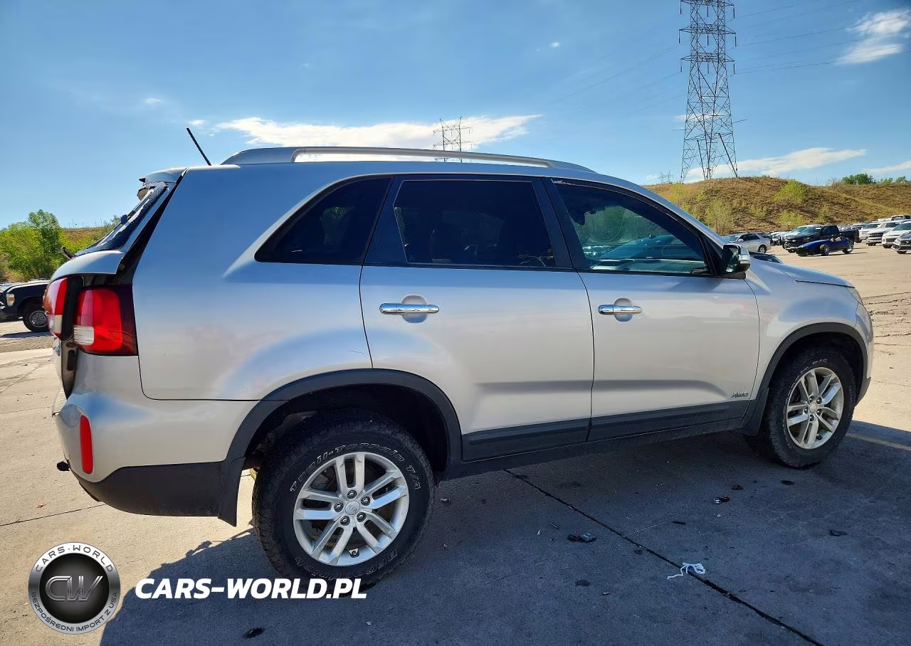 2014 Kia Sorento Lx VIN:5XYKTDA61EG515942 - 3