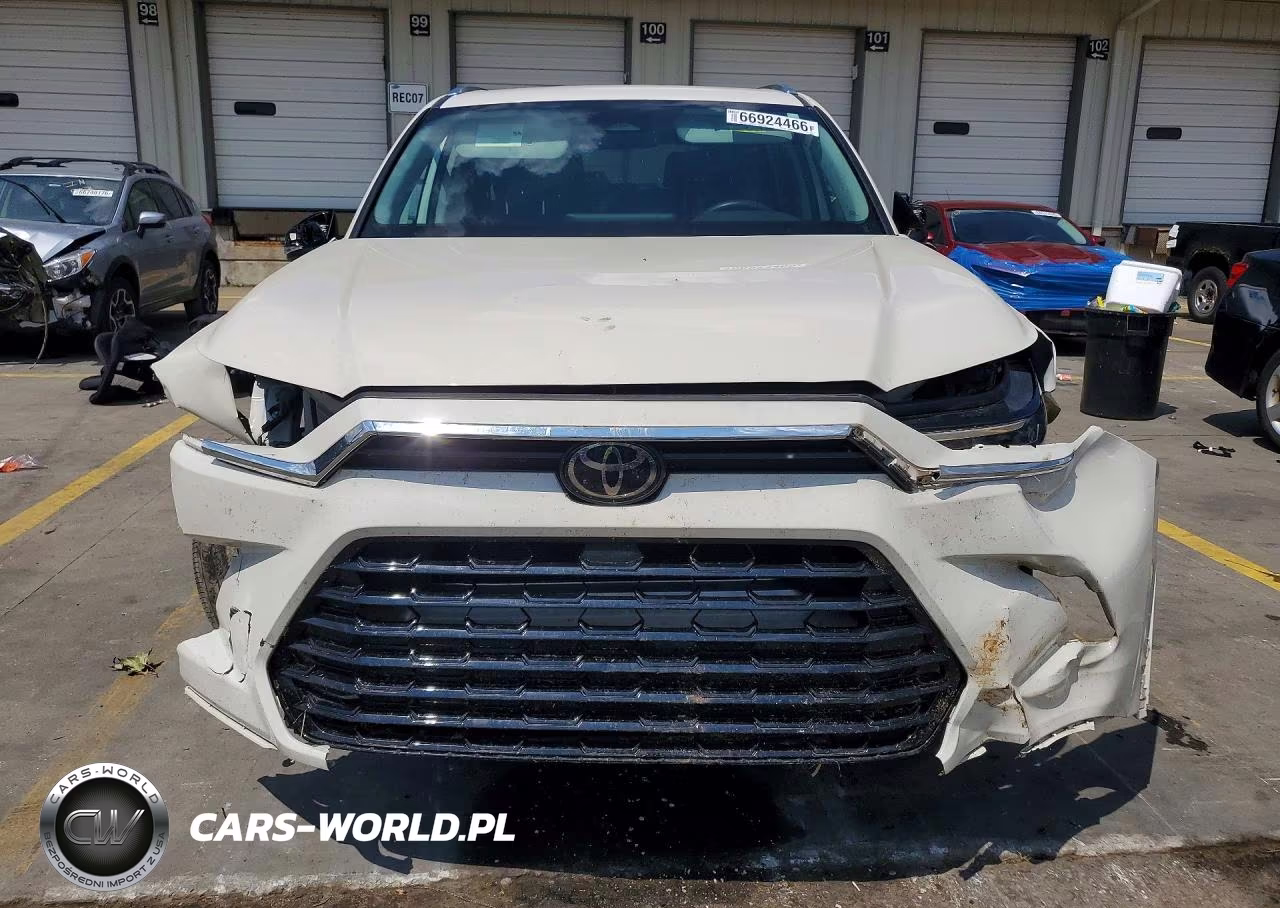 2024 Toyota Grand Highlander Xle VIN:5TDAAAB56RS069835 - 5