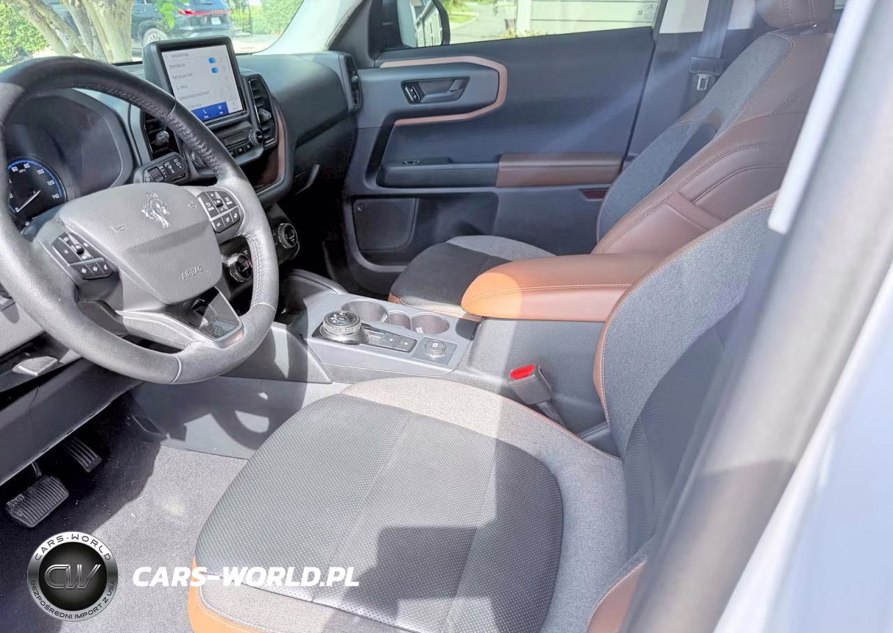 2021 Ford Bronco Sport Outer Banks VIN:3FMCR9C60MRA40457 - 15