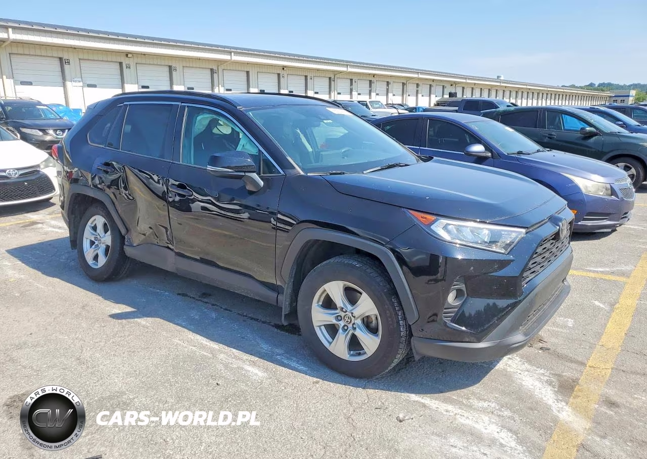 2021 Toyota Rav4 Xle VIN:2T3W1RFVXMC111155 - 4