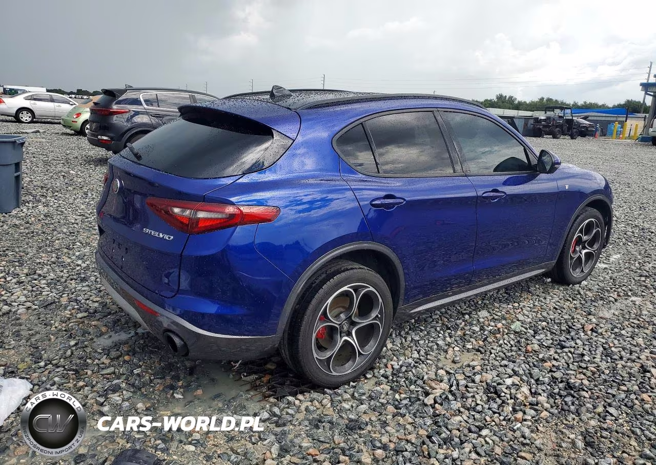2022 Alfa Romeo Stelvio Ti VIN:ZASPAKBN3N7D30415 - 3