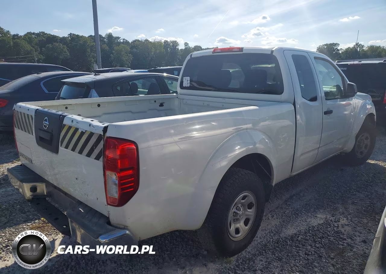 2015 Nissan Frontier S VIN:1N6BD0CT6FN724139 - 3