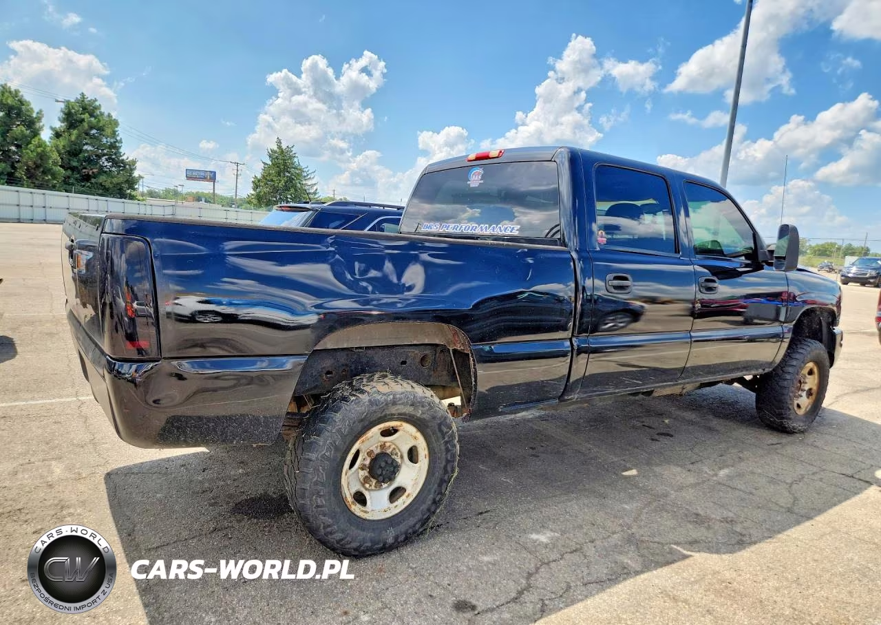 2003 GMC Sierra K2500 Heavy Duty VIN:1GTHK23103F129824 - 3