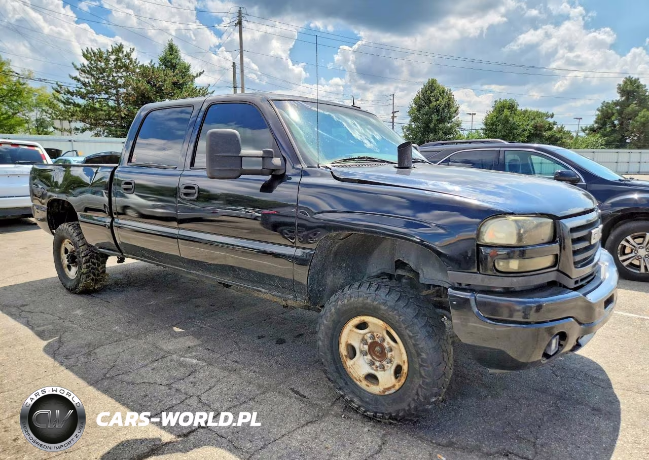 2003 GMC Sierra K2500 Heavy Duty VIN:1GTHK23103F129824 - 4
