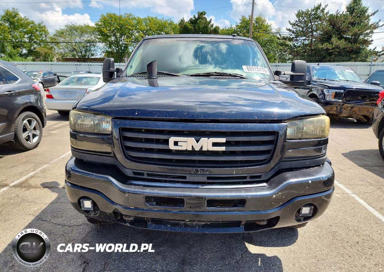 2003 GMC Sierra K2500 Heavy Duty VIN:1GTHK23103F129824 - 5