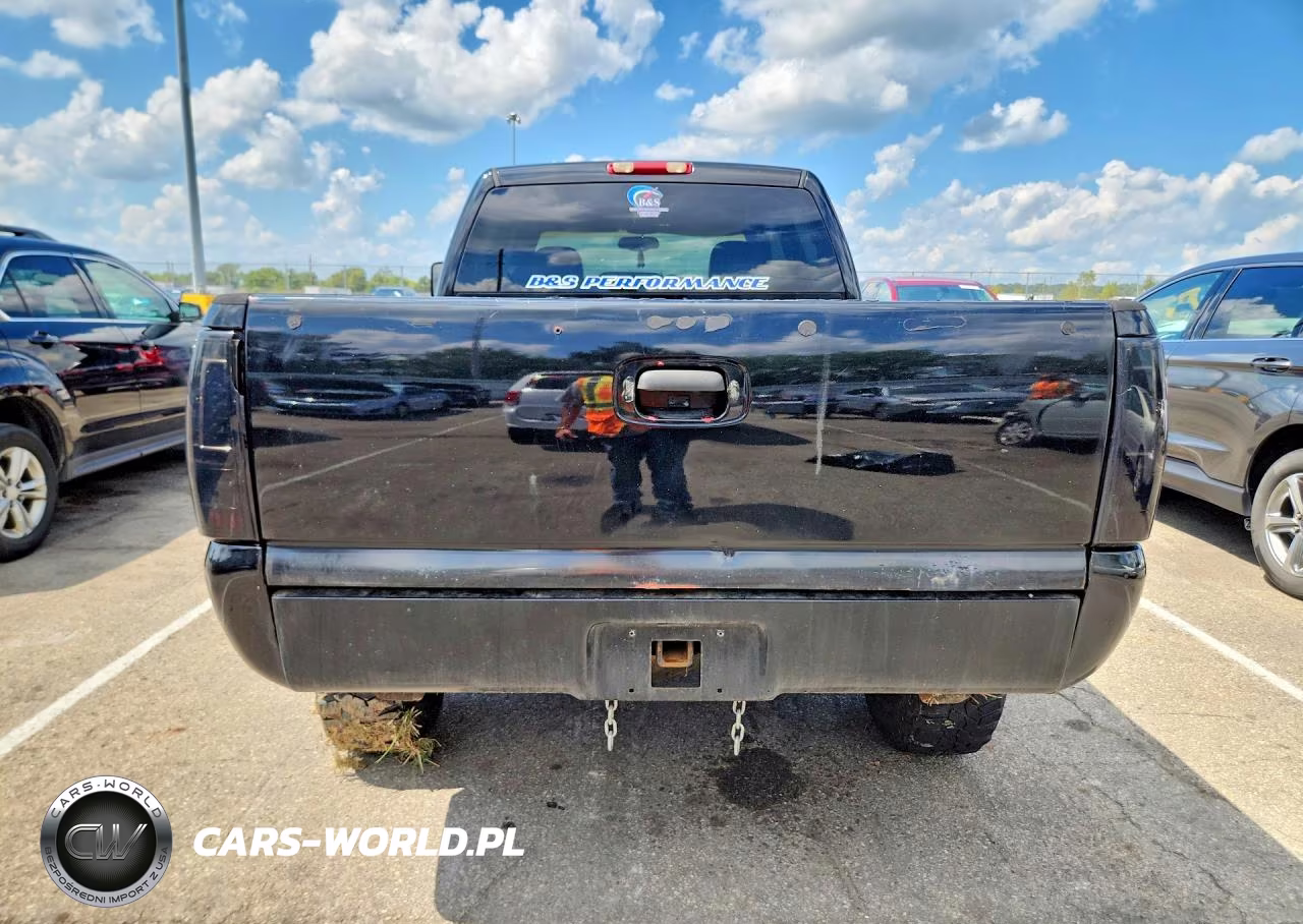 2003 GMC Sierra K2500 Heavy Duty VIN:1GTHK23103F129824 - 6