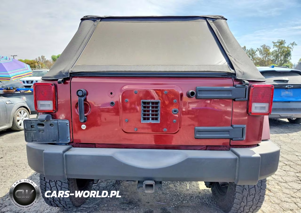 2007 Jeep Wrangler Sahara VIN:1J4GB59117L111581 - 6