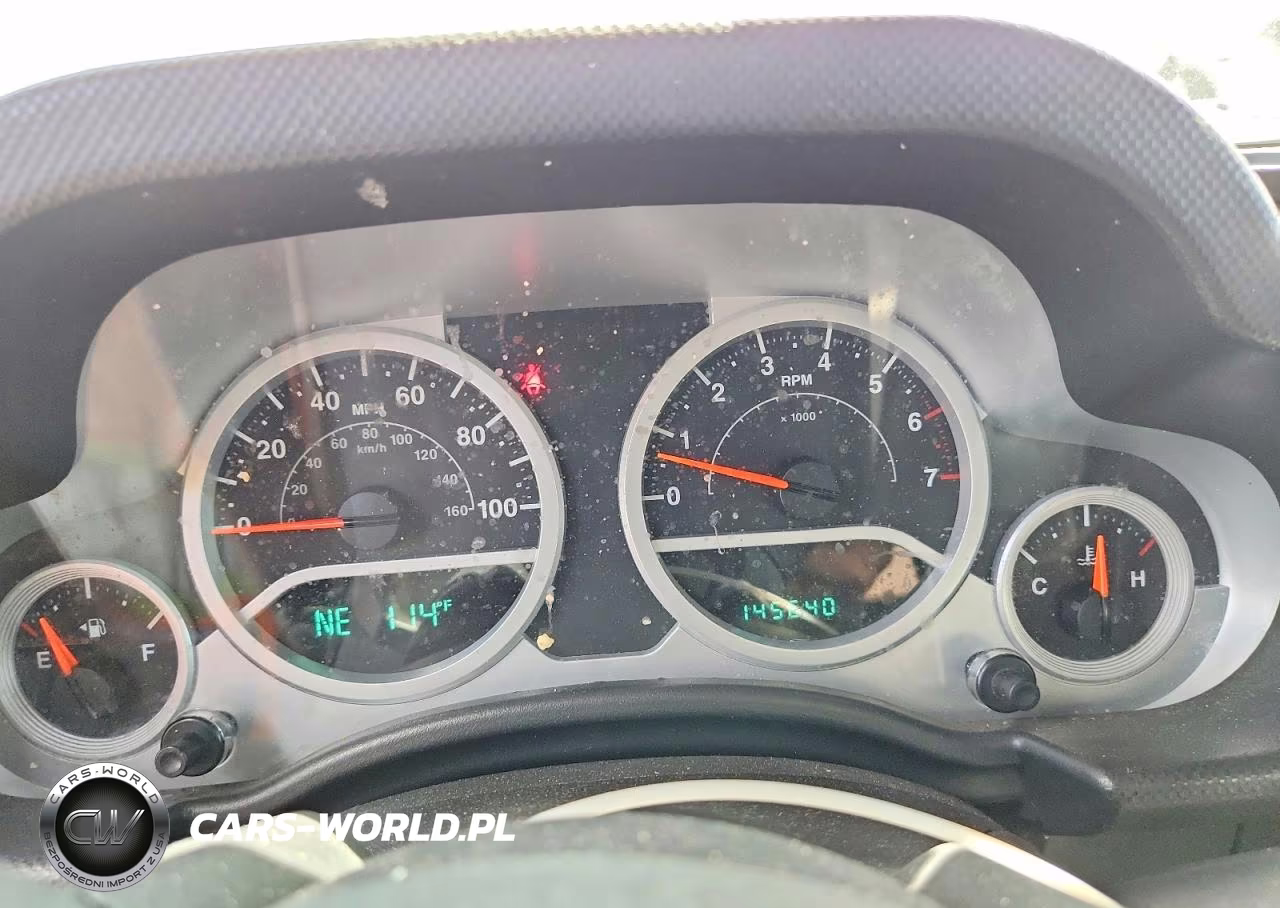 2007 Jeep Wrangler Sahara VIN:1J4GB59117L111581 - 9