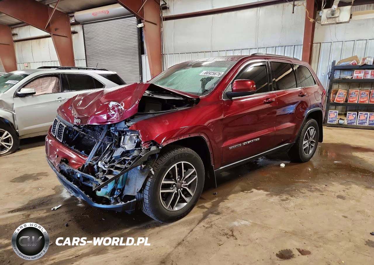 2019 Jeep Grand Cherokee Laredo VIN:1C4RJFAGXKC635635 - 1