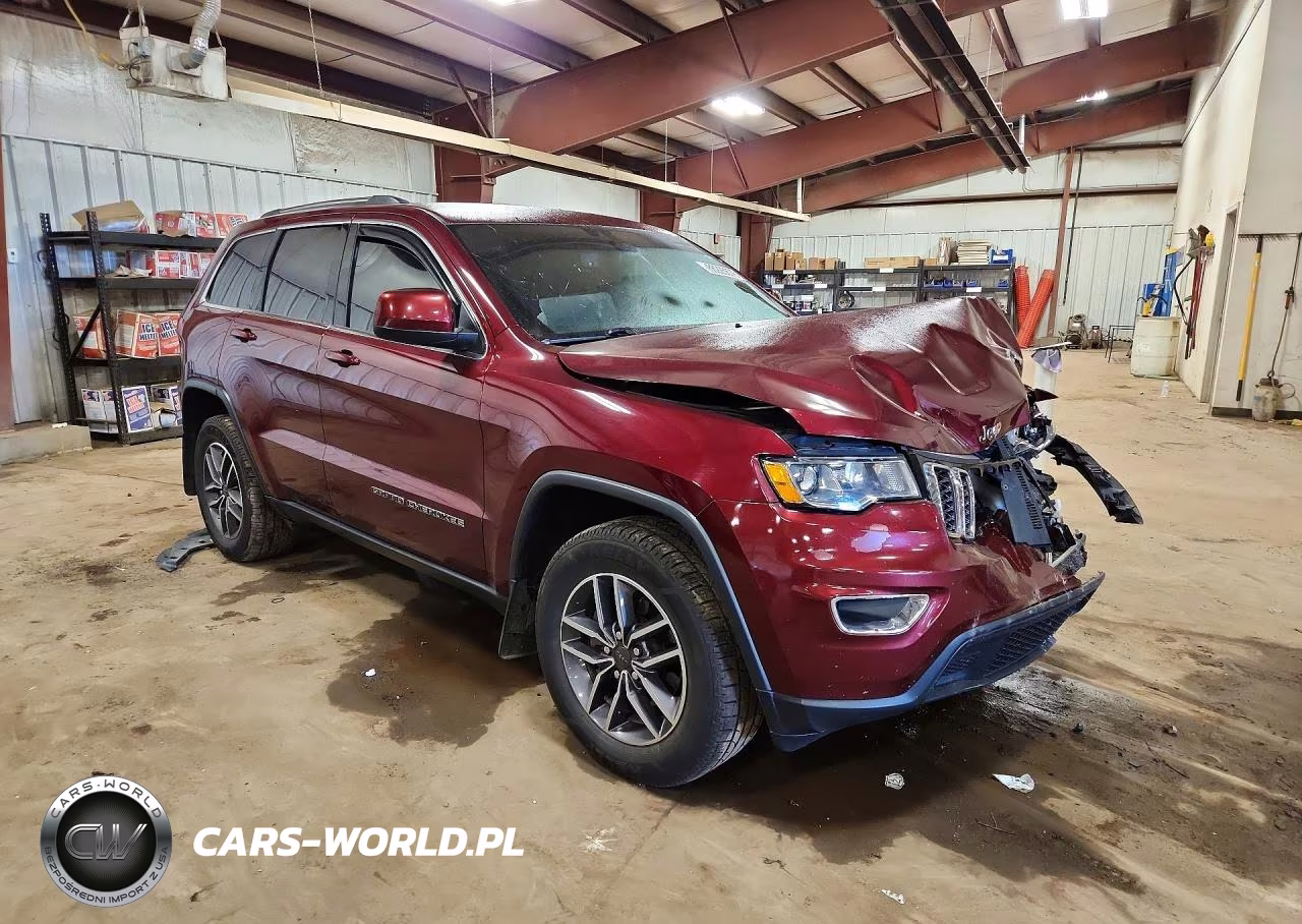 2019 Jeep Grand Cherokee Laredo VIN:1C4RJFAGXKC635635 - 4