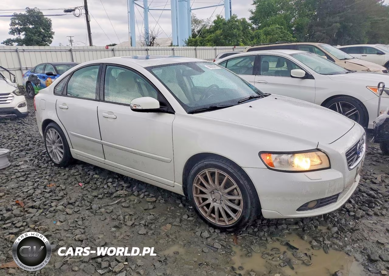 2011 Volvo S40 T5 VIN:YV1672MS3B2533281 - 4