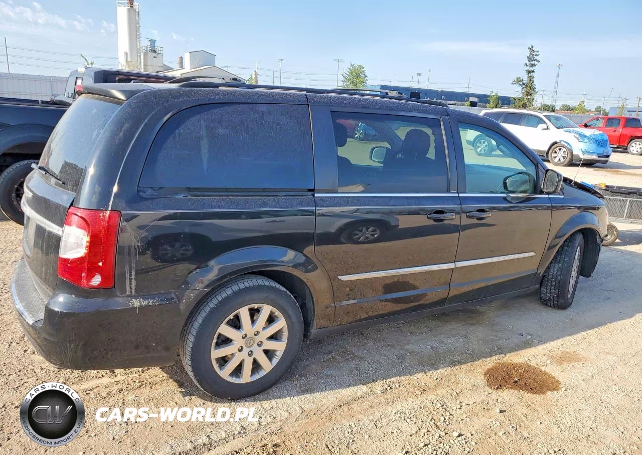 2014 Chrysler Town & Country Touring VIN:2C4RC1BG7ER133821 - 3