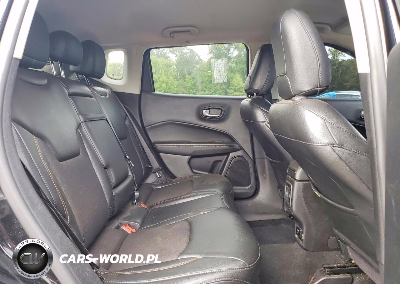 2018 Jeep Compass Latitude VIN:3C4NJDBB5JT457285 - 11