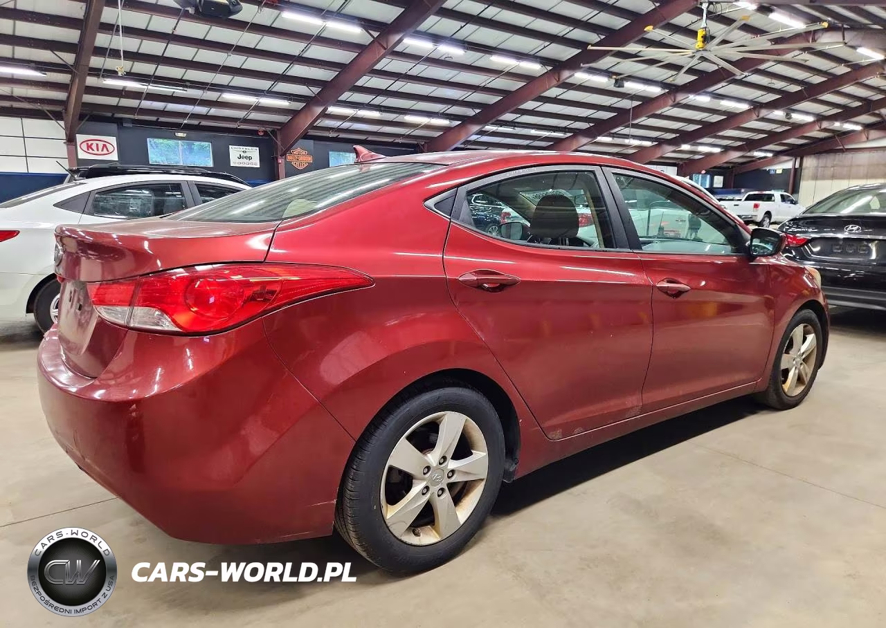 2013 Hyundai Elantra VIN:5NPDH4AE7DH232440 - 3
