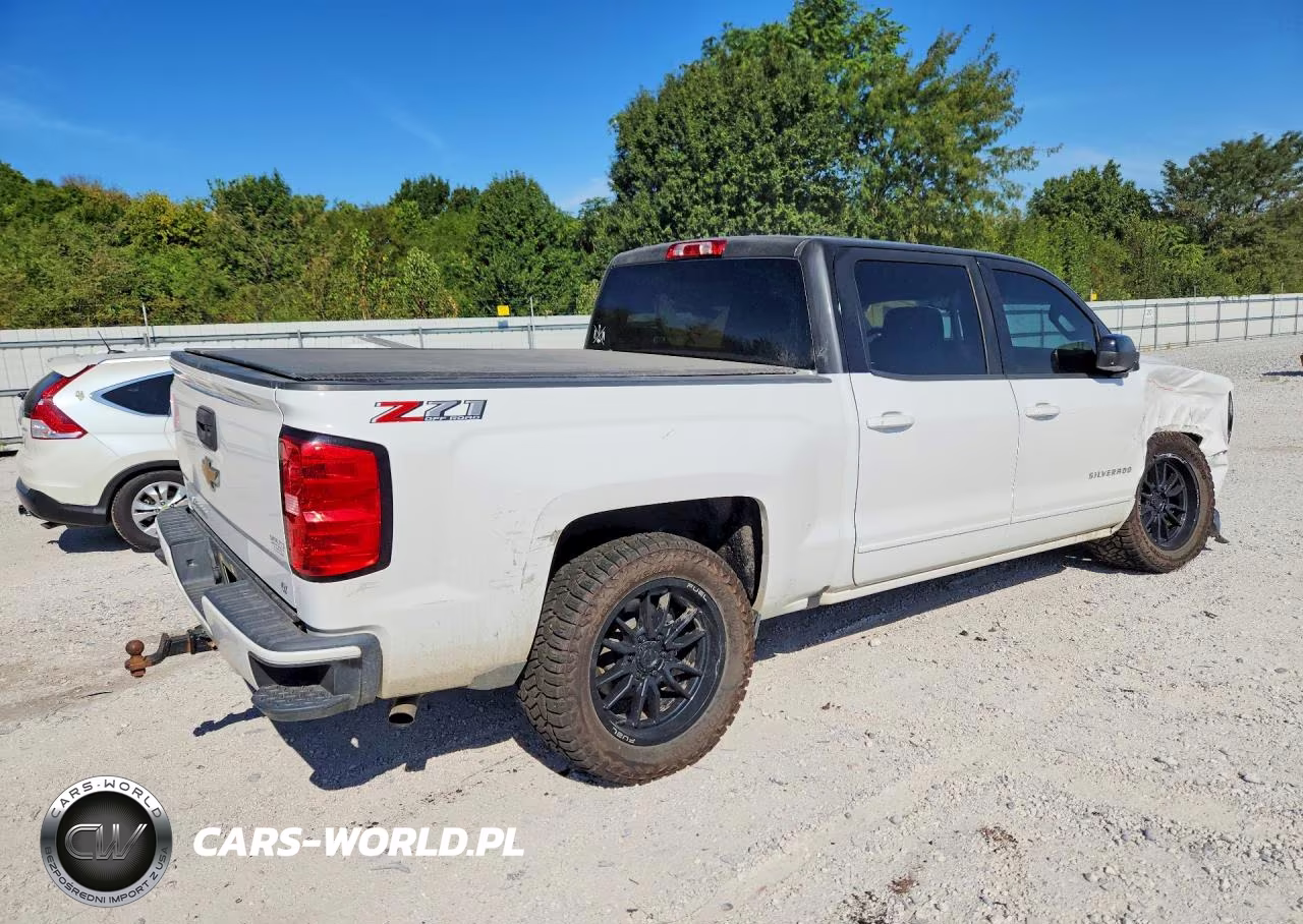 2018 Chevrolet Silverado K1500 Lt VIN:3GCUKREC7JG443598 - 3