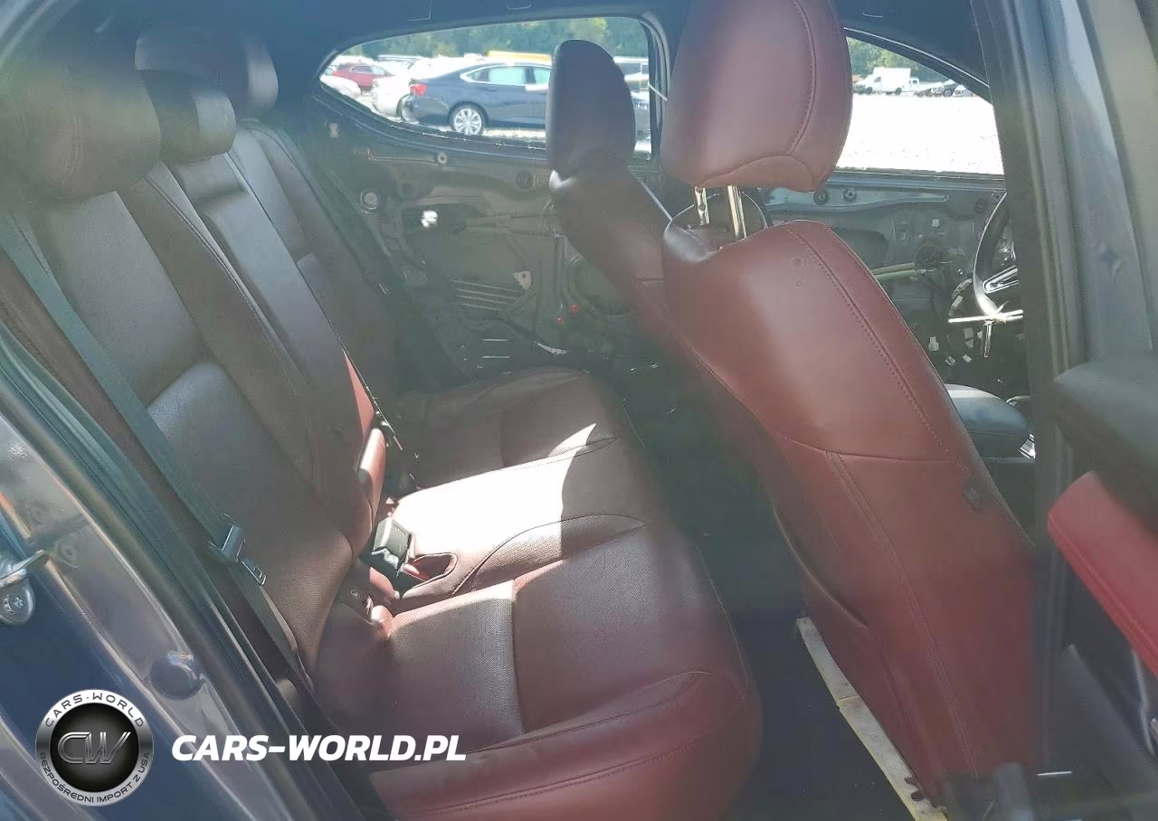 2019 Mazda 3 Premium VIN:JM1BPANM3K1143916 - 10