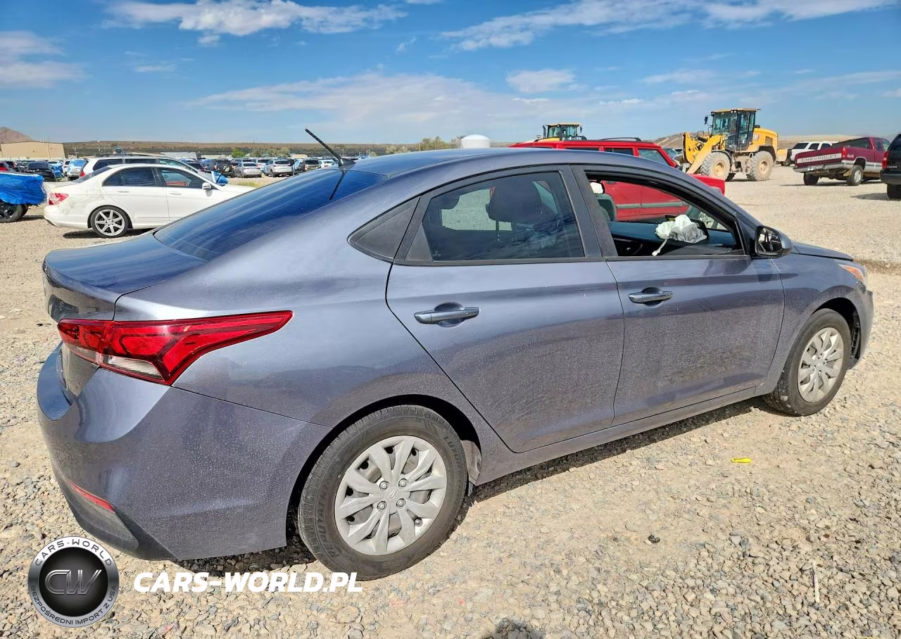 2018 Hyundai Accent Se VIN:3KPC24A38JE031643 - 3