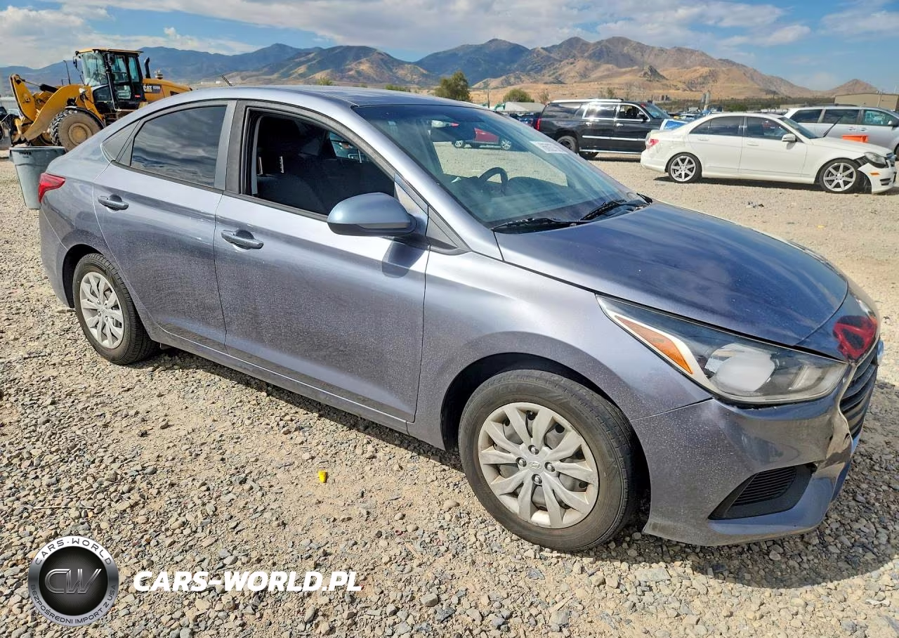 2018 Hyundai Accent Se VIN:3KPC24A38JE031643 - 4