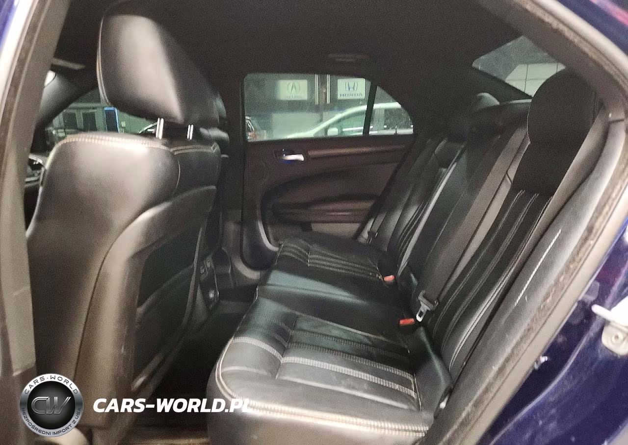 2014 Chrysler 300 VIN:2C3CCAGG8EH120360 - 10