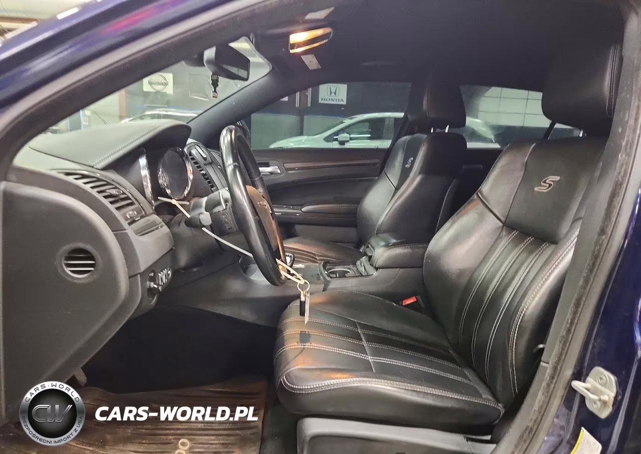 2014 Chrysler 300 VIN:2C3CCAGG8EH120360 - 7