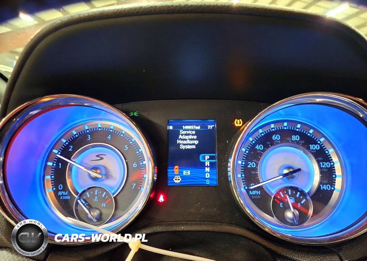 2014 Chrysler 300 VIN:2C3CCAGG8EH120360 - 9