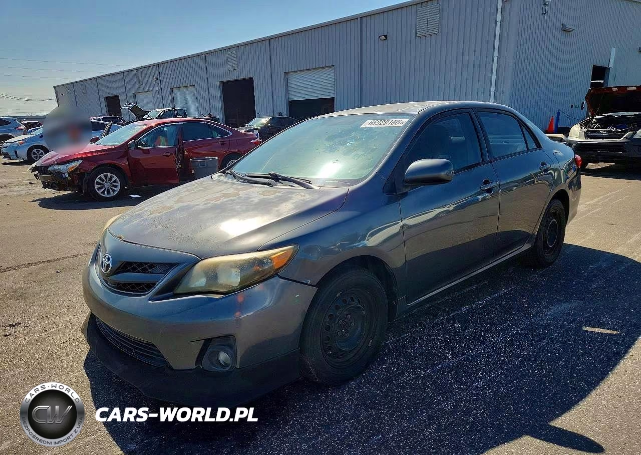 2011 Toyota Corolla Le – zdjęcie 1 z 12