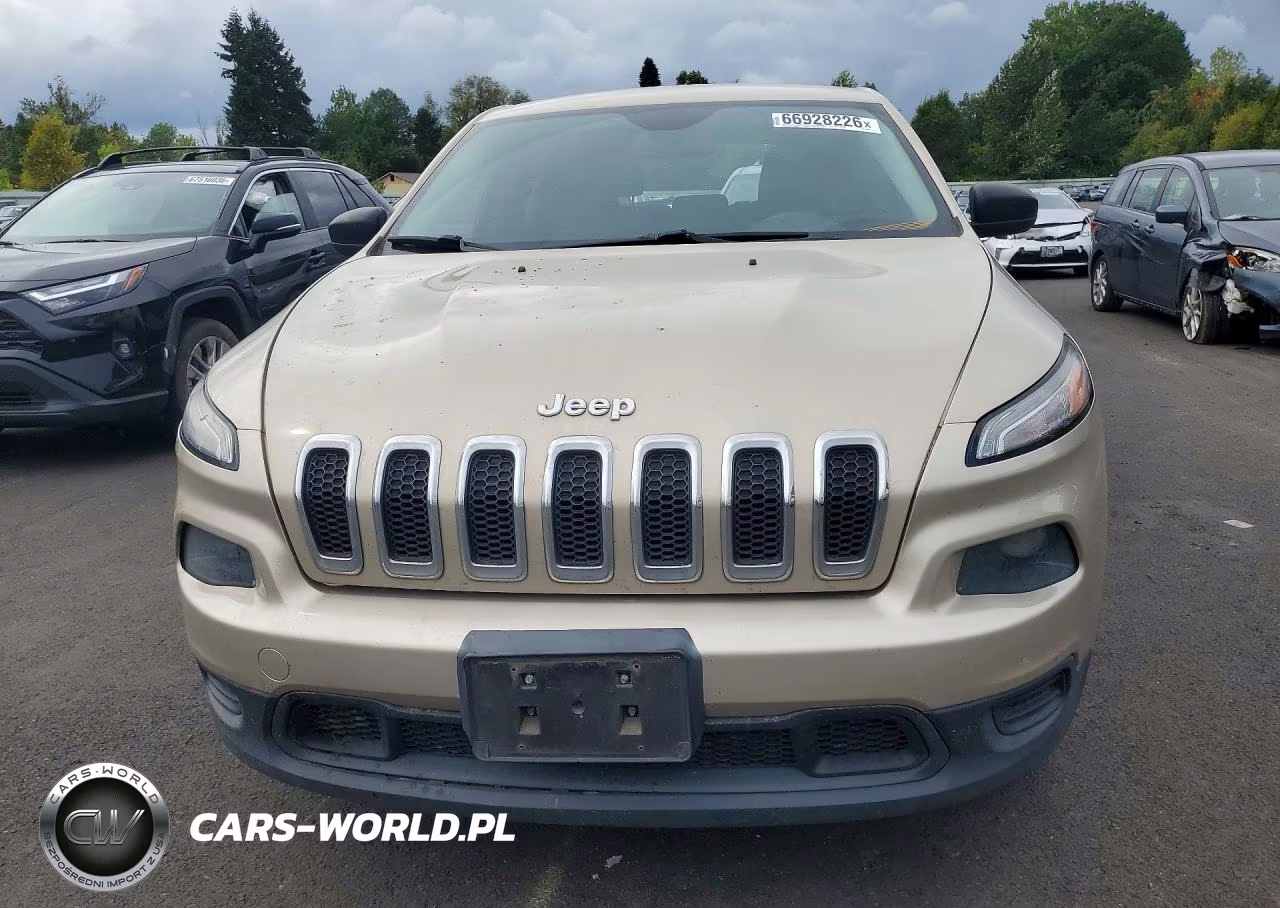2014 Jeep Cherokee Sport VIN:1C4PJMABXEW214355 - 5