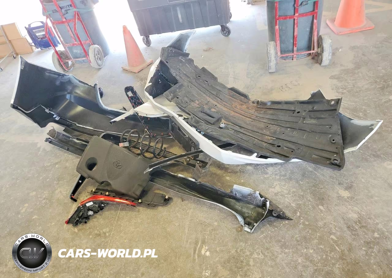 2026 Toyota Camry Se VIN:4T1DBADK3TU058934 - 12
