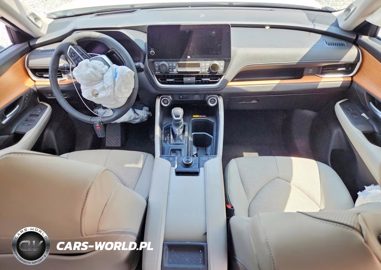 2026 Toyota Grand Highlander Platinum VIN:5TDAAAB59TS125449 - 8