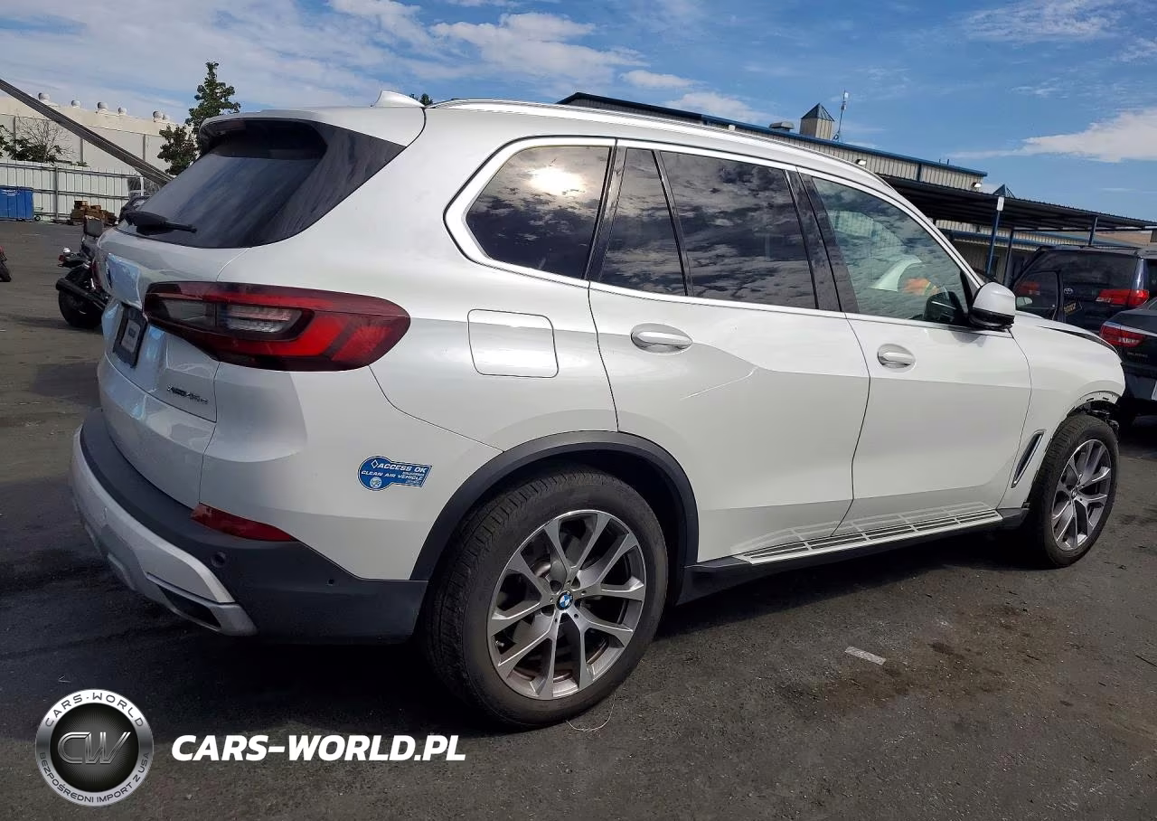 2021 BMW X5 xDrive45E VIN:5UXTA6C02M9F27422 - 3