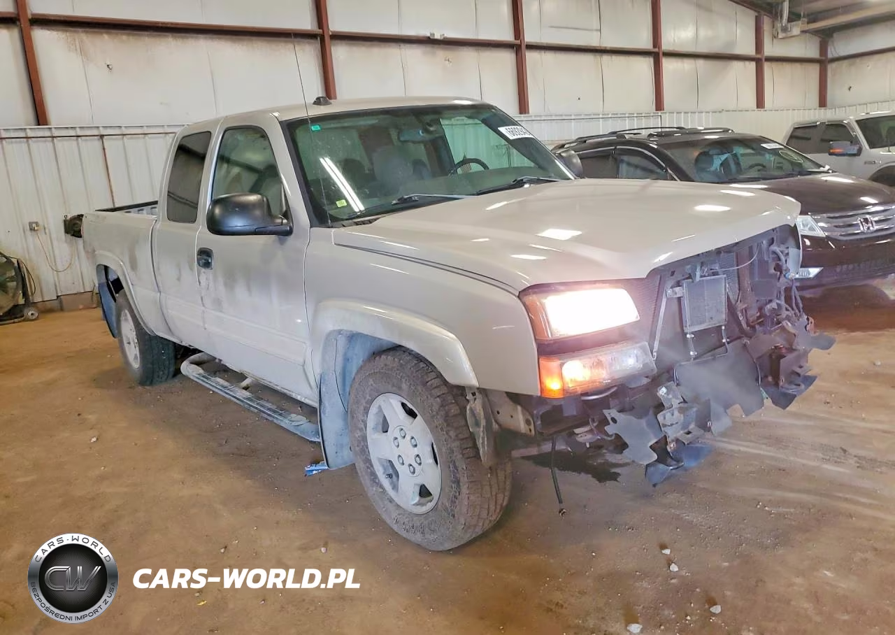 2005 Chevrolet Silverado K1500 VIN:1GCEK19B35E241250 - 4