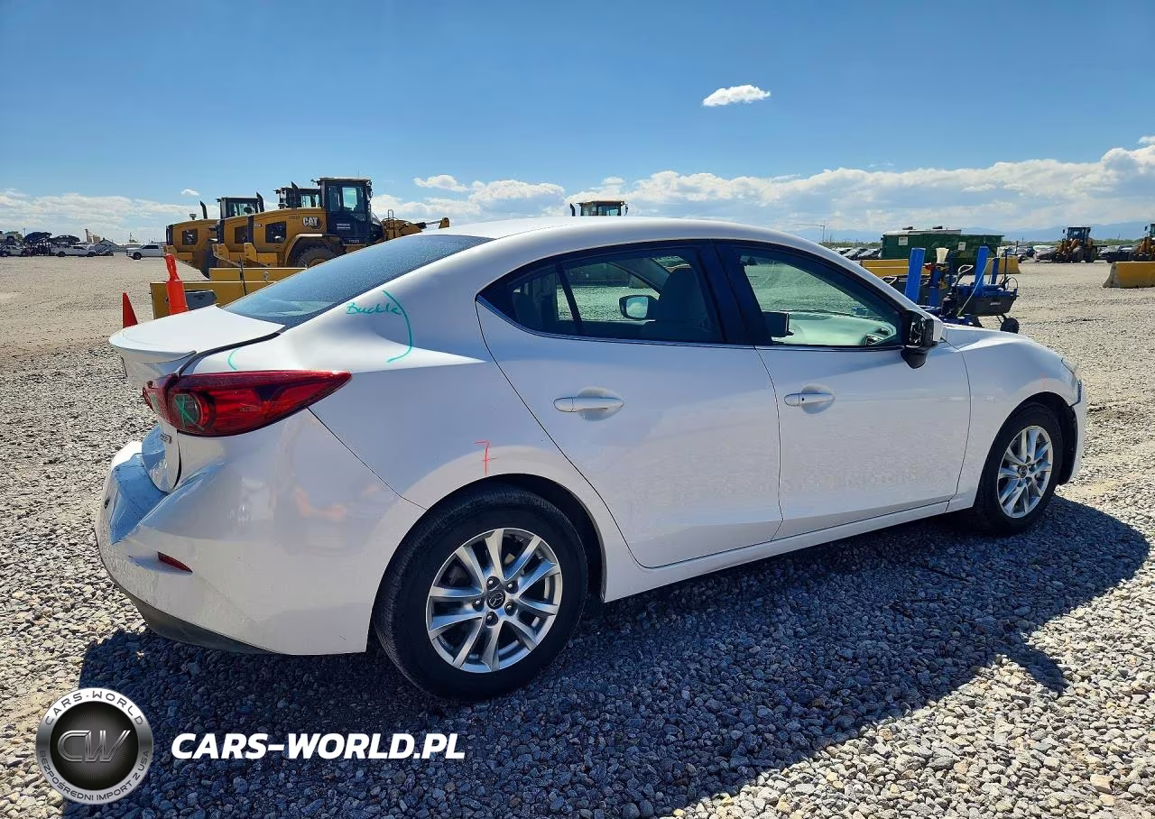 2015 Mazda 3 Touring VIN:3MZBM1V78FM194272 - 3