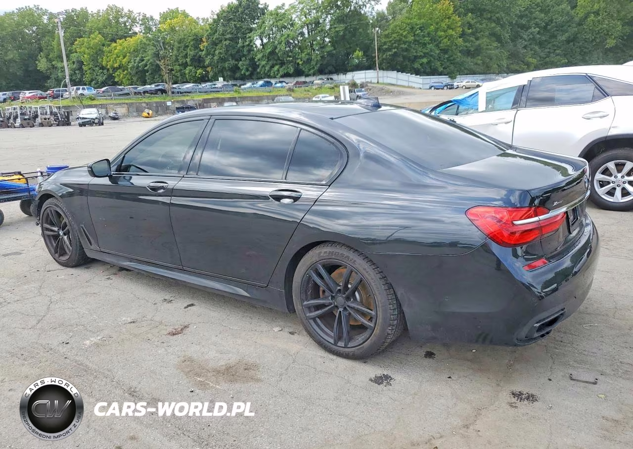2017 BMW 750 Xi VIN:WBA7F2C50HG421913 - 2