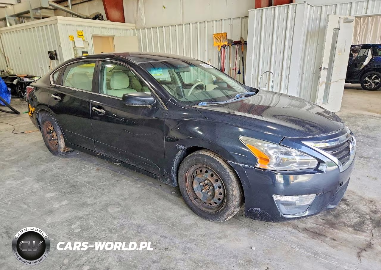 2015 Nissan Altima 2.5 S VIN:1N4AL3AP5FC111178 - 4