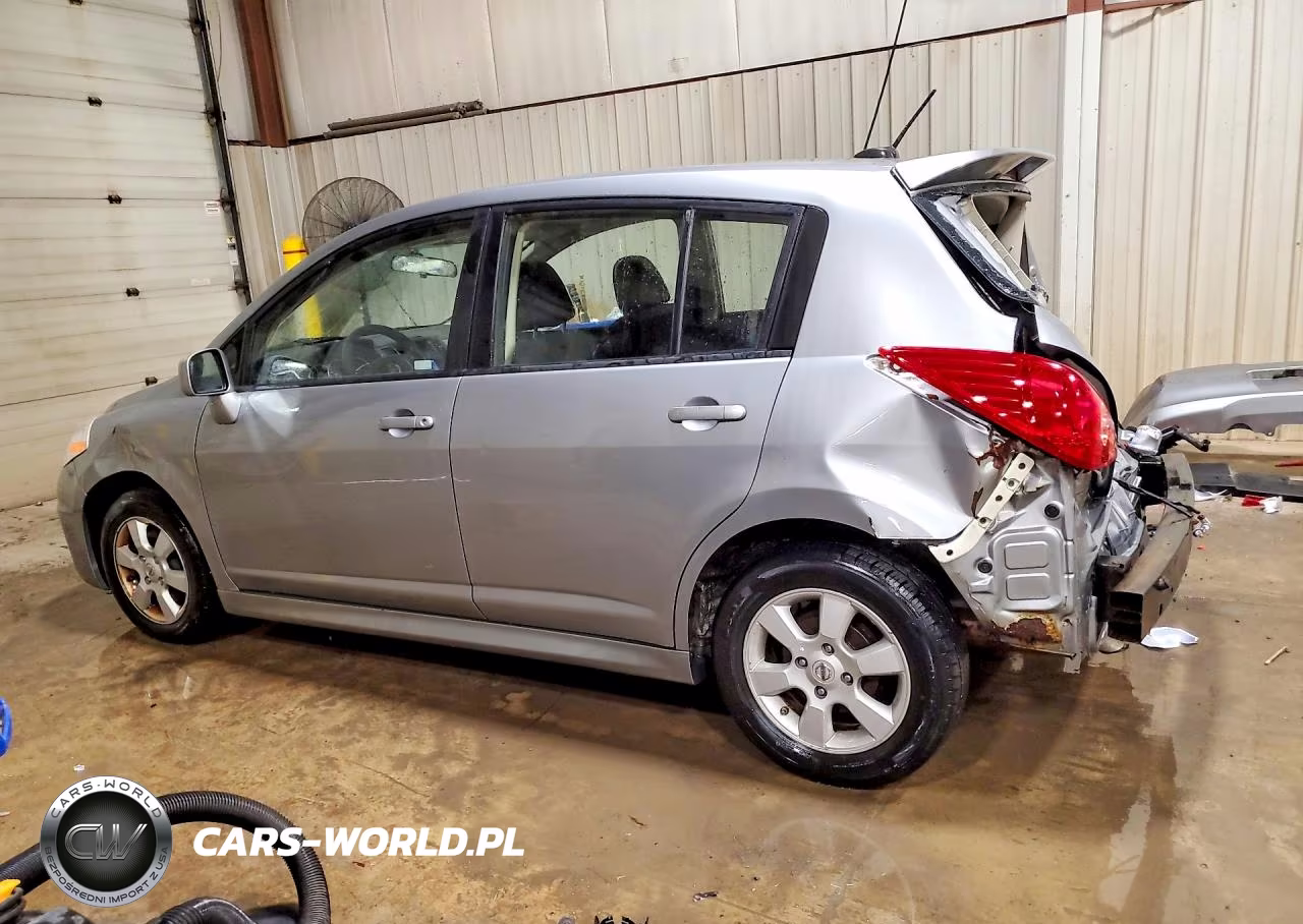 2011 Nissan Versa 1.8 S VIN:3N1BC1CP2BL496975 - 2