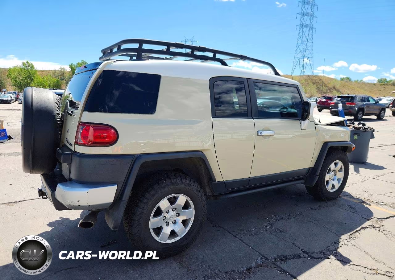 2008 Toyota Fj Cruiser Base VIN:JTEBU11F58K016194 - 3
