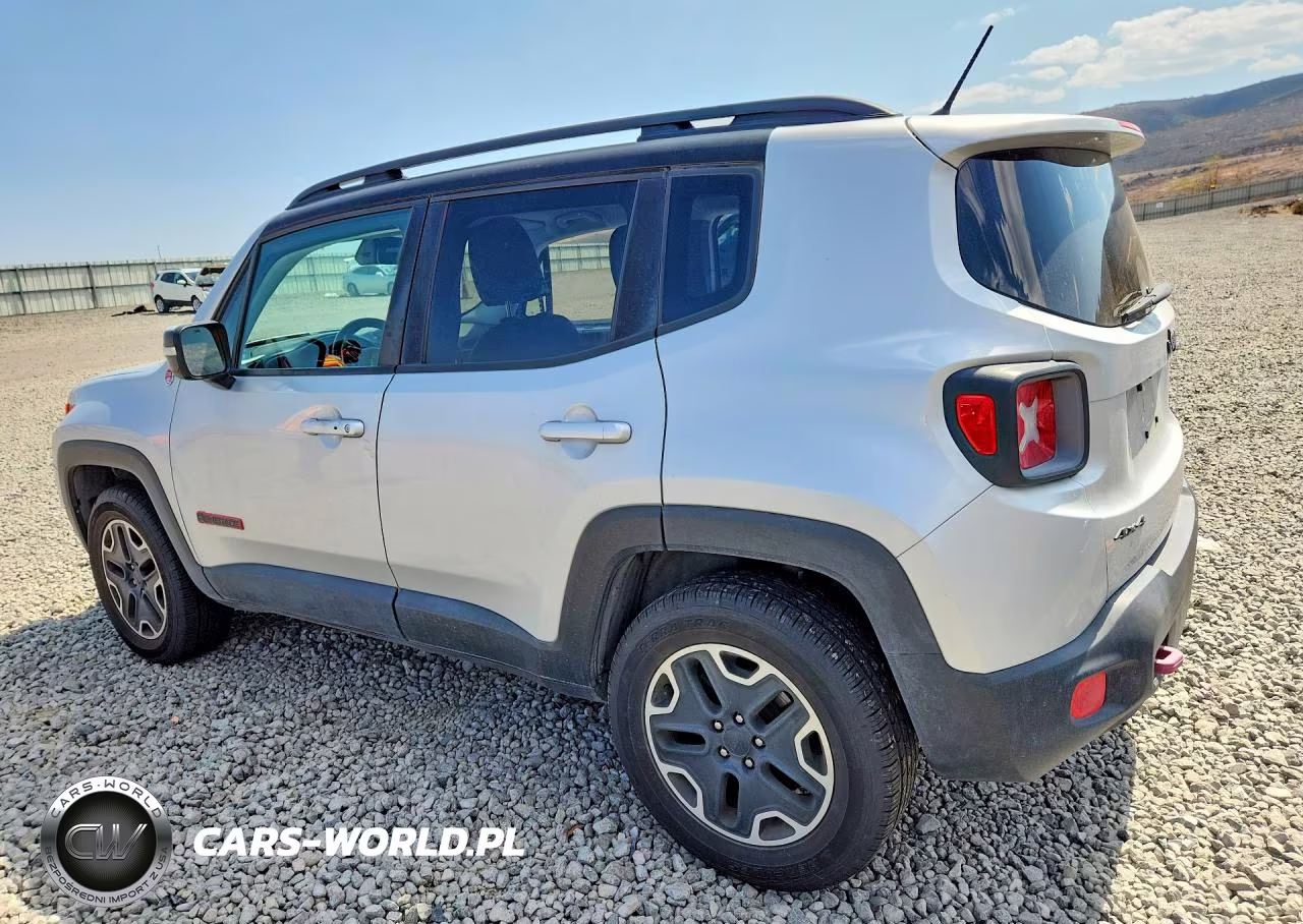 2016 Jeep Renegade Trailhawk VIN:ZACCJBCT9GPE27032 - 2