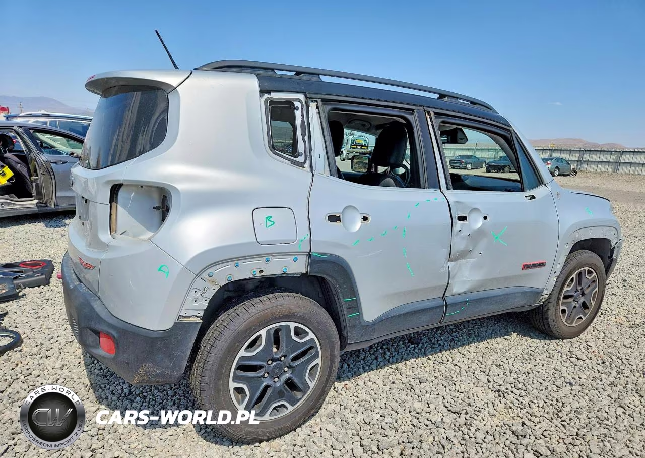 2016 Jeep Renegade Trailhawk VIN:ZACCJBCT9GPE27032 - 3