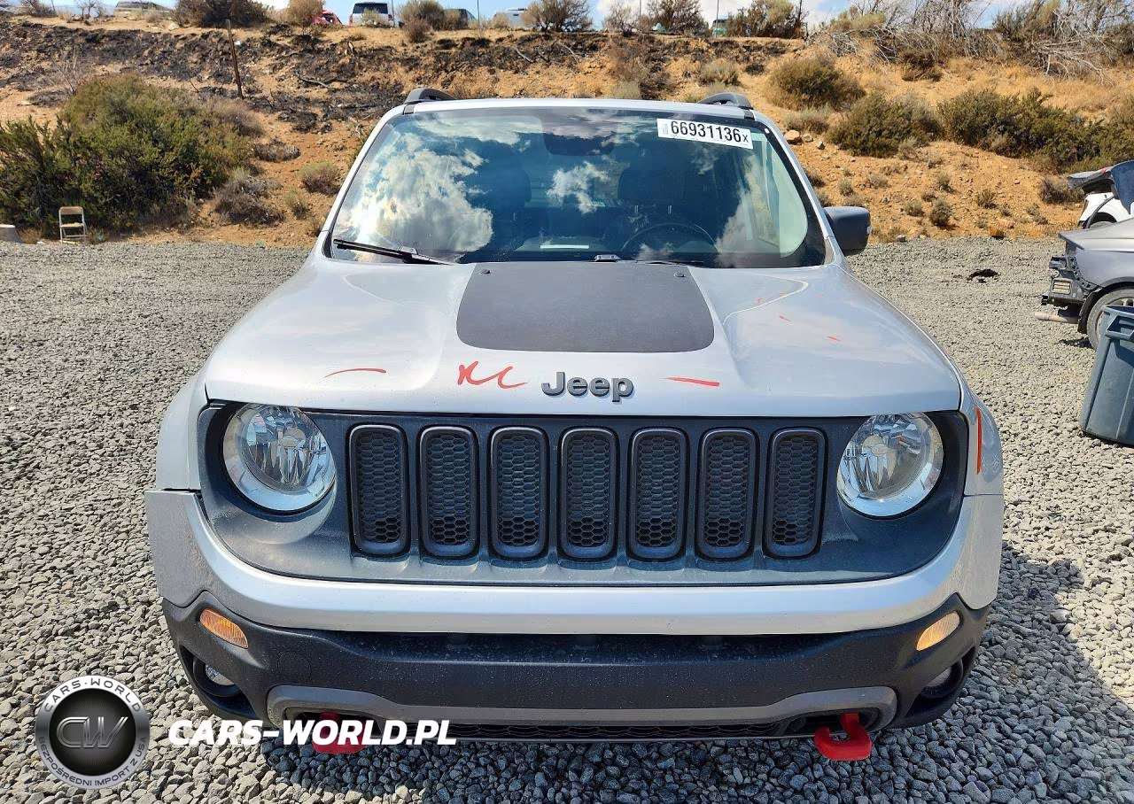 2016 Jeep Renegade Trailhawk VIN:ZACCJBCT9GPE27032 - 5