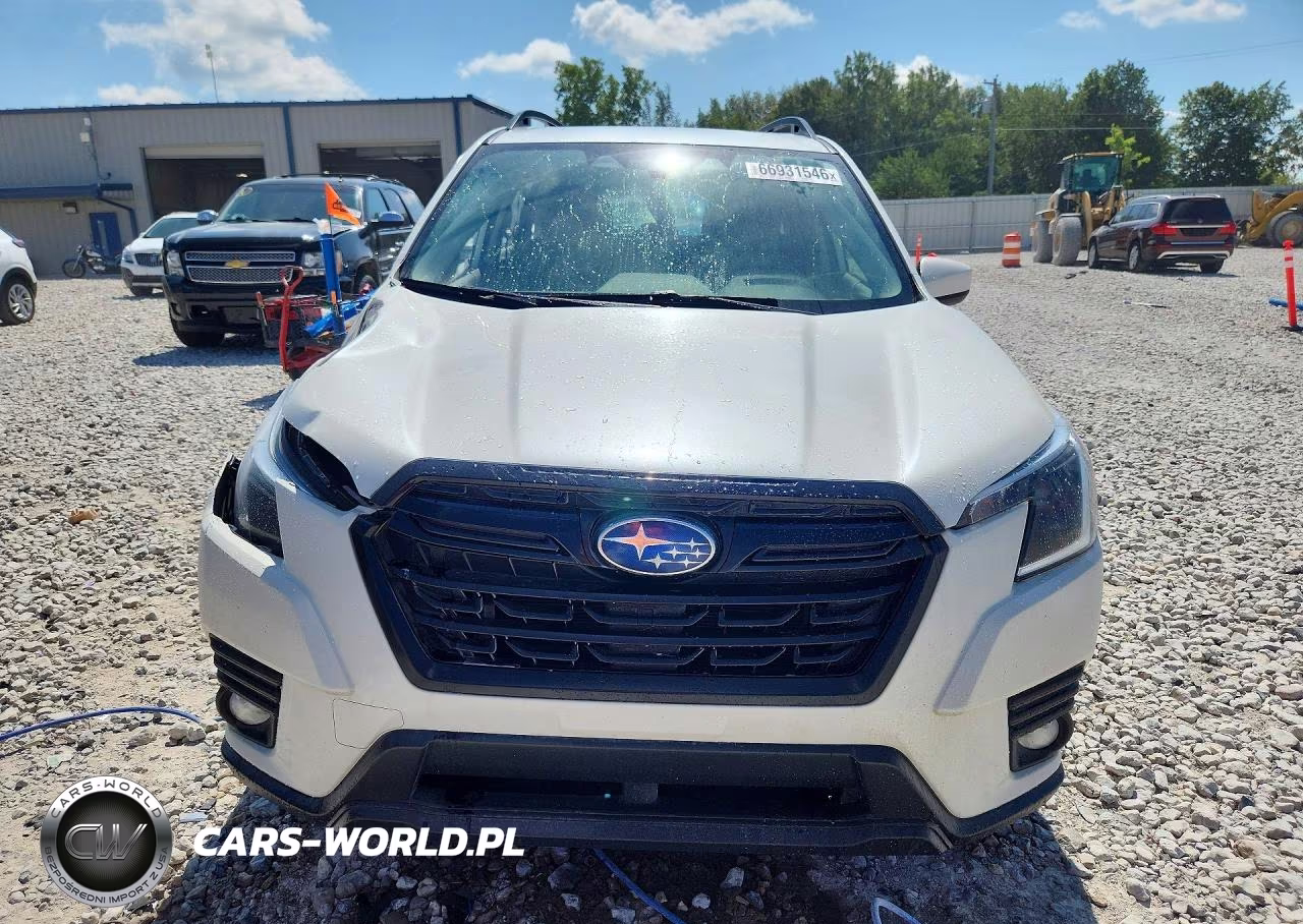 2022 Subaru Forester Premium VIN:JF2SKAEC5NH404479 - 5