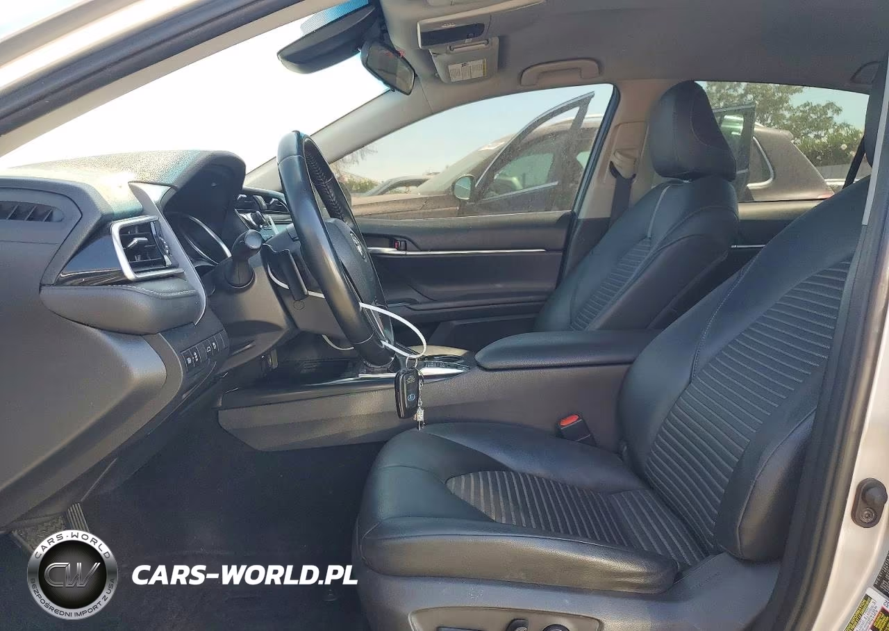 2018 Toyota Camry Hybrid Se VIN:4T1B21HK1JU500088 - 7