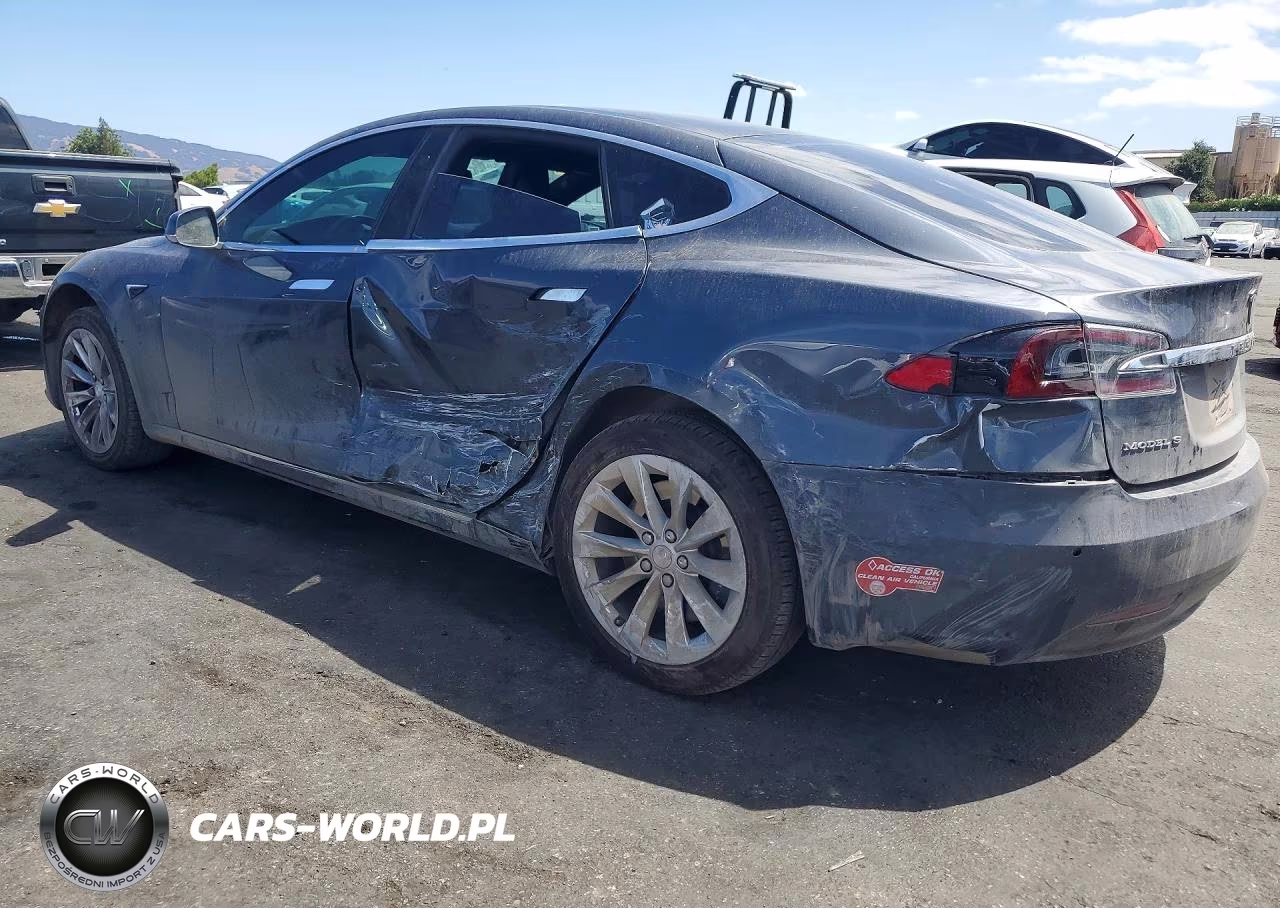 2017 Tesla Model S VIN:5YJSA1E27HF213742 - 2