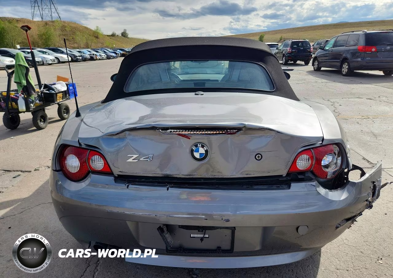 2005 BMW Z4 VIN:4USBT53585LU11151 - 6