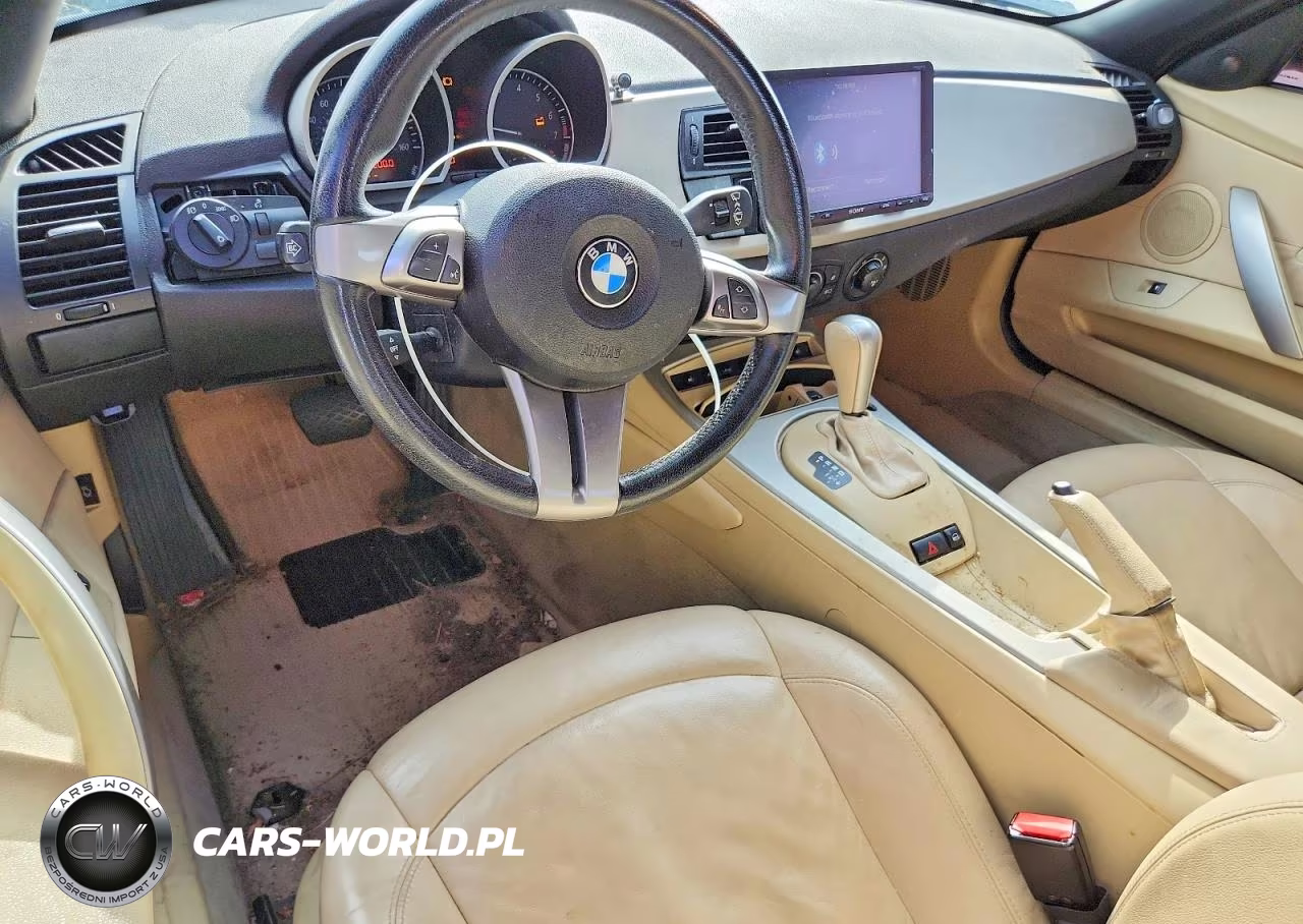 2005 BMW Z4 VIN:4USBT53585LU11151 - 8