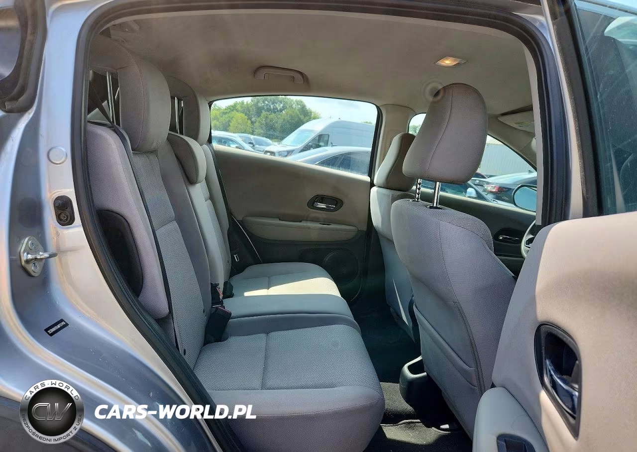 2018 Honda Hr-V Lx VIN:3CZRU6H39JM703456 - 10