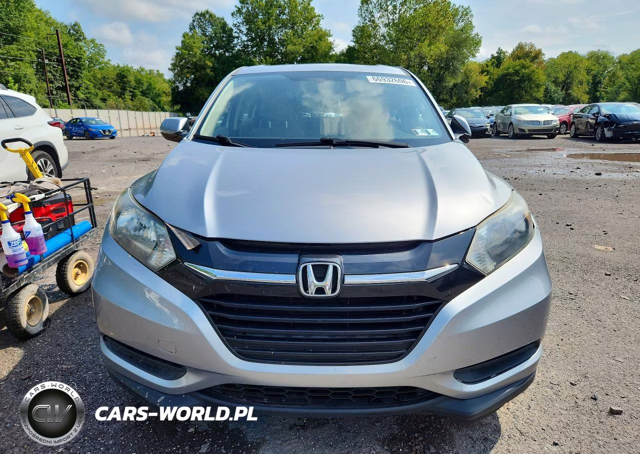 2018 Honda Hr-V Lx VIN:3CZRU6H39JM703456 - 5