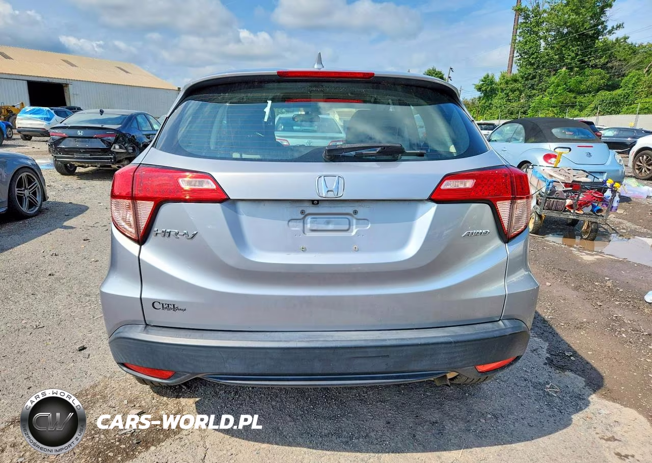 2018 Honda Hr-V Lx VIN:3CZRU6H39JM703456 - 6