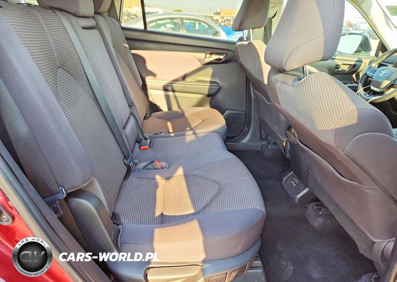 2021 Toyota Highlander Le VIN:5TDZZRAH5MS532031 - 10